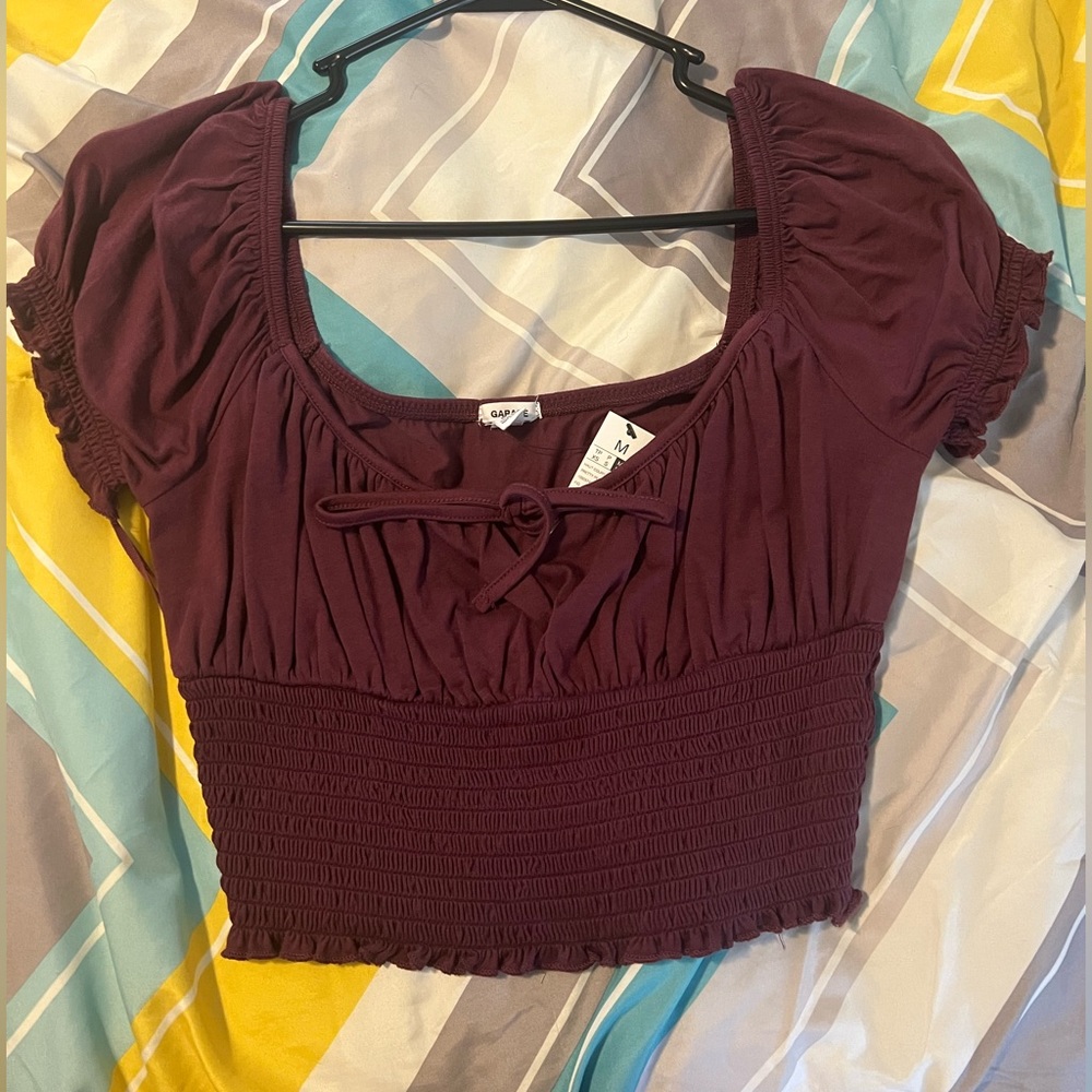 Garage top. Size M. NWT